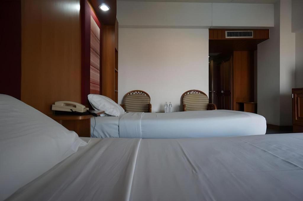 Pailyn Phitsanulok Hotel Экстерьер фото
