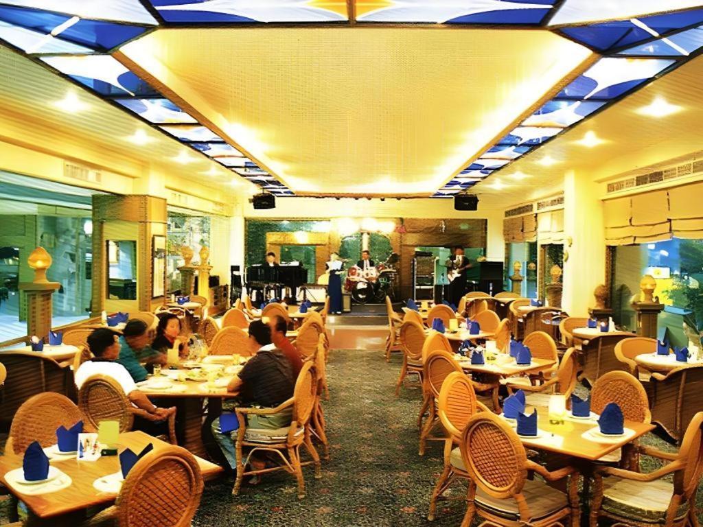 Pailyn Phitsanulok Hotel Экстерьер фото