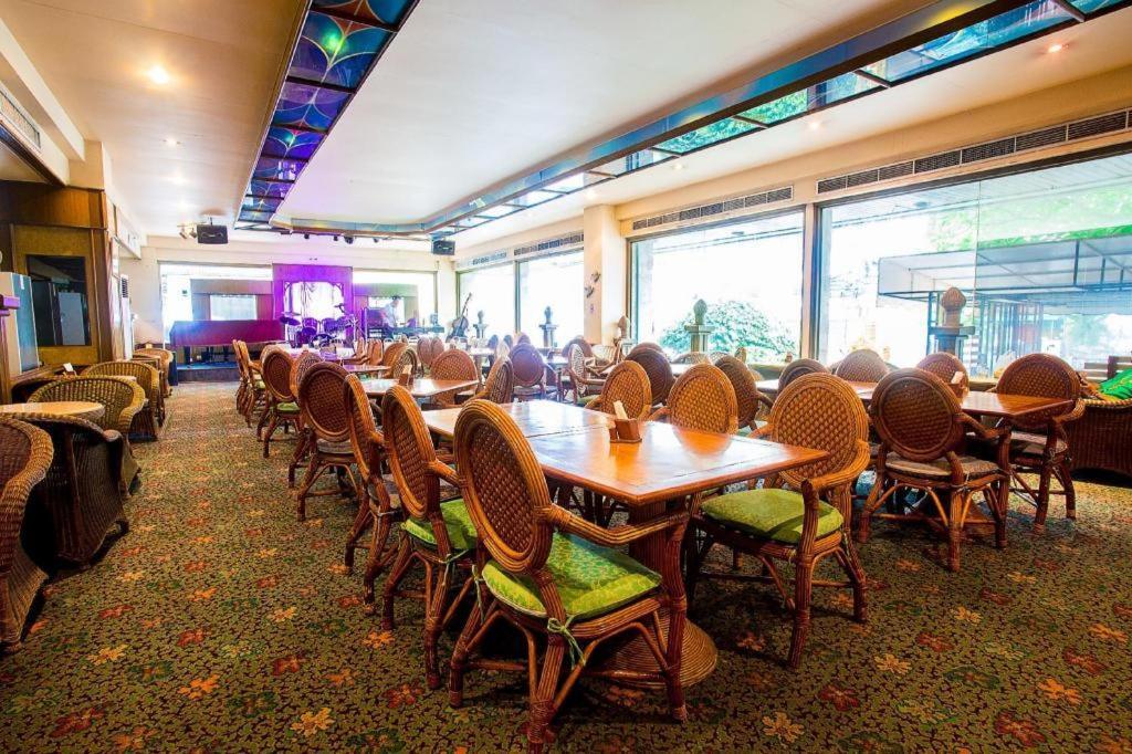 Pailyn Phitsanulok Hotel Экстерьер фото