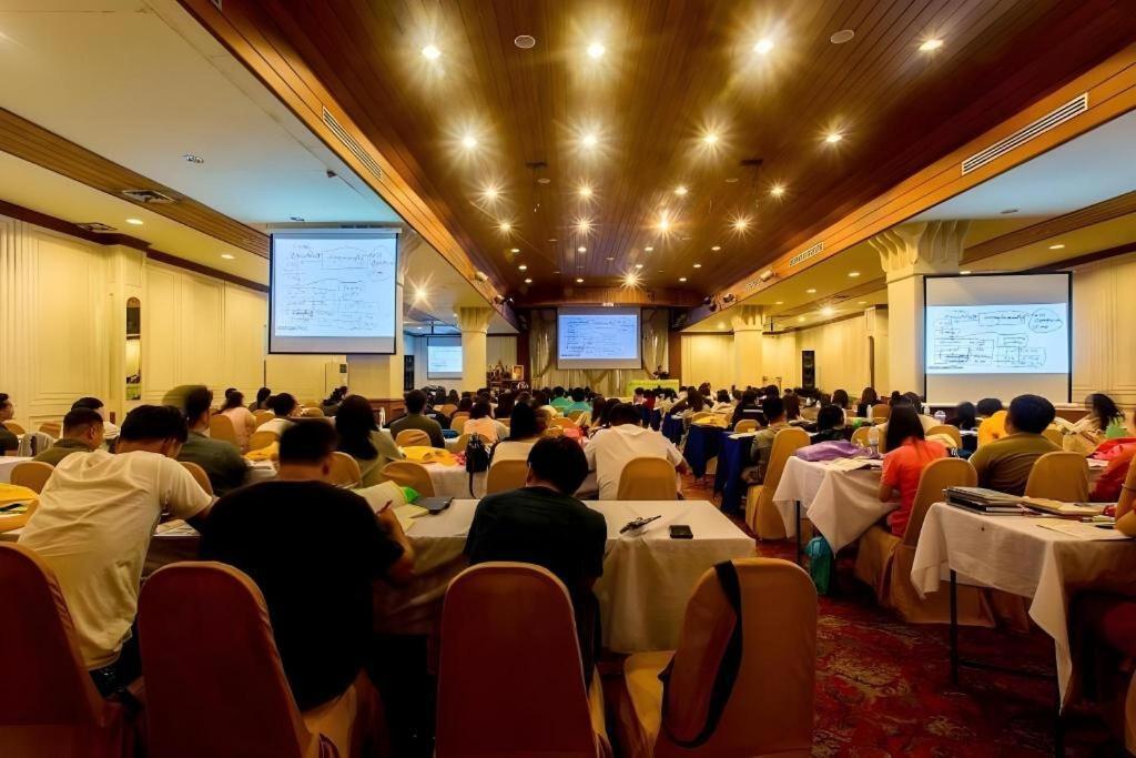 Pailyn Phitsanulok Hotel Экстерьер фото