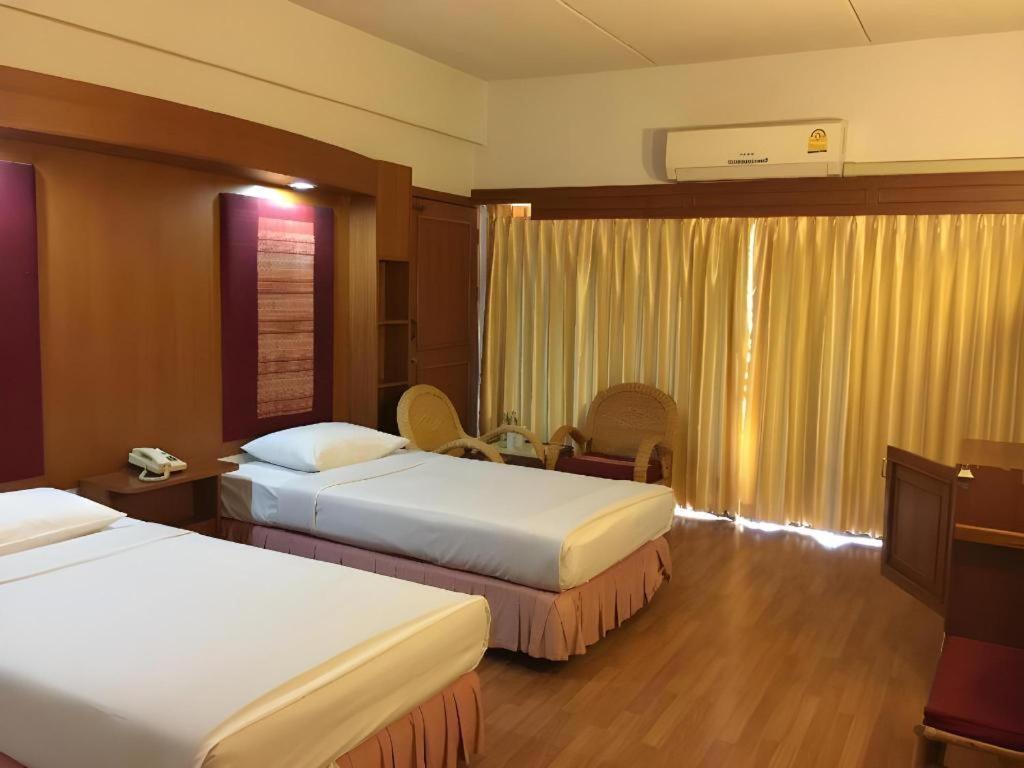 Pailyn Phitsanulok Hotel Экстерьер фото