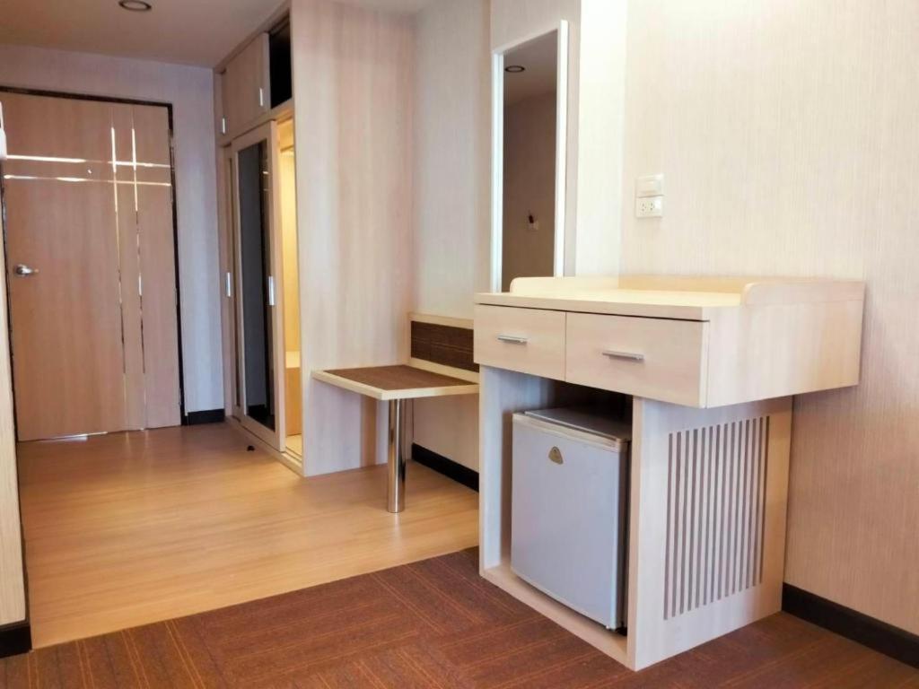Pailyn Phitsanulok Hotel Экстерьер фото