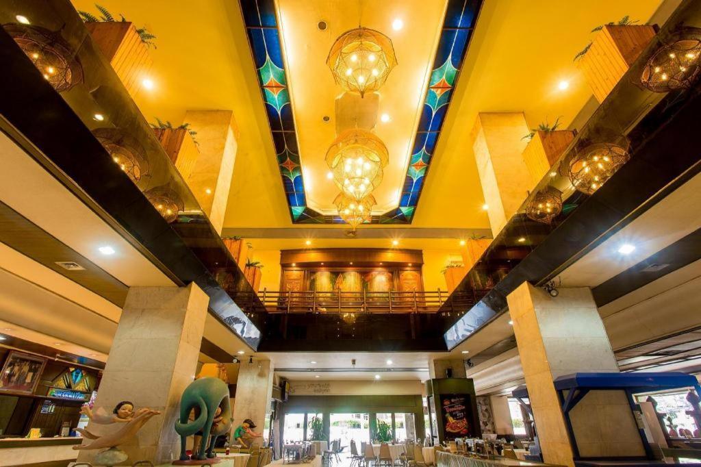 Pailyn Phitsanulok Hotel Экстерьер фото